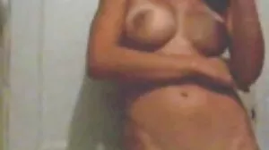 Threesome کے پارٹی میں میری سب سے اچھی دوست کے گھر
