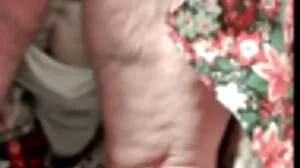 کو Buxom دستخط نوعمر معدنیات سے متعلق پر آخر کا استعمال کرتے ہوئے بڑا لنڈ