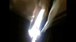 بیوی ، بڑی چوچیان کے ساتھ دھوکہ دیتی ہے پر اس کے شوہر کے ساتھ اس کے بھائی