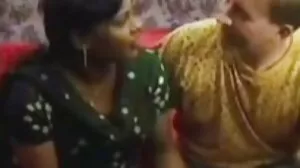 تھائی شوقین کشور دو طرفہ زبانی جنسی اور آخر میں کیمرے کے سامنے