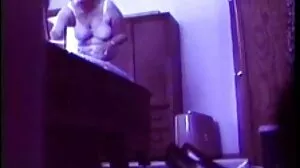 خوبصورت سیاہ نوعمر تباہ ہو جاتا ہے