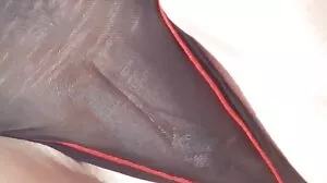 گرم ، brunette بیوی ہو جاتا ہے کی خدمت کی ایک ڈبل خوراک کے لنڈ