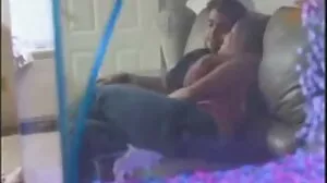 شوکیا سملینگک بھاڑ میں جاؤ کے ساتھ گھر میں پٹا