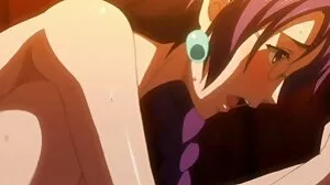 بڑی چھاتی کے ساتھ ماں کے licks کے ساتھ سنہرے بالوں والی نوجوان